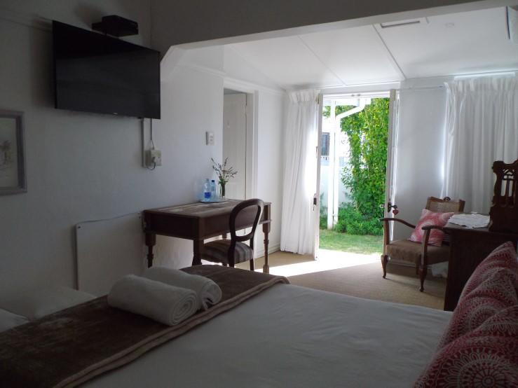 Breeze Inn Guesthouse Kiddʼs Beach Zewnętrze zdjęcie